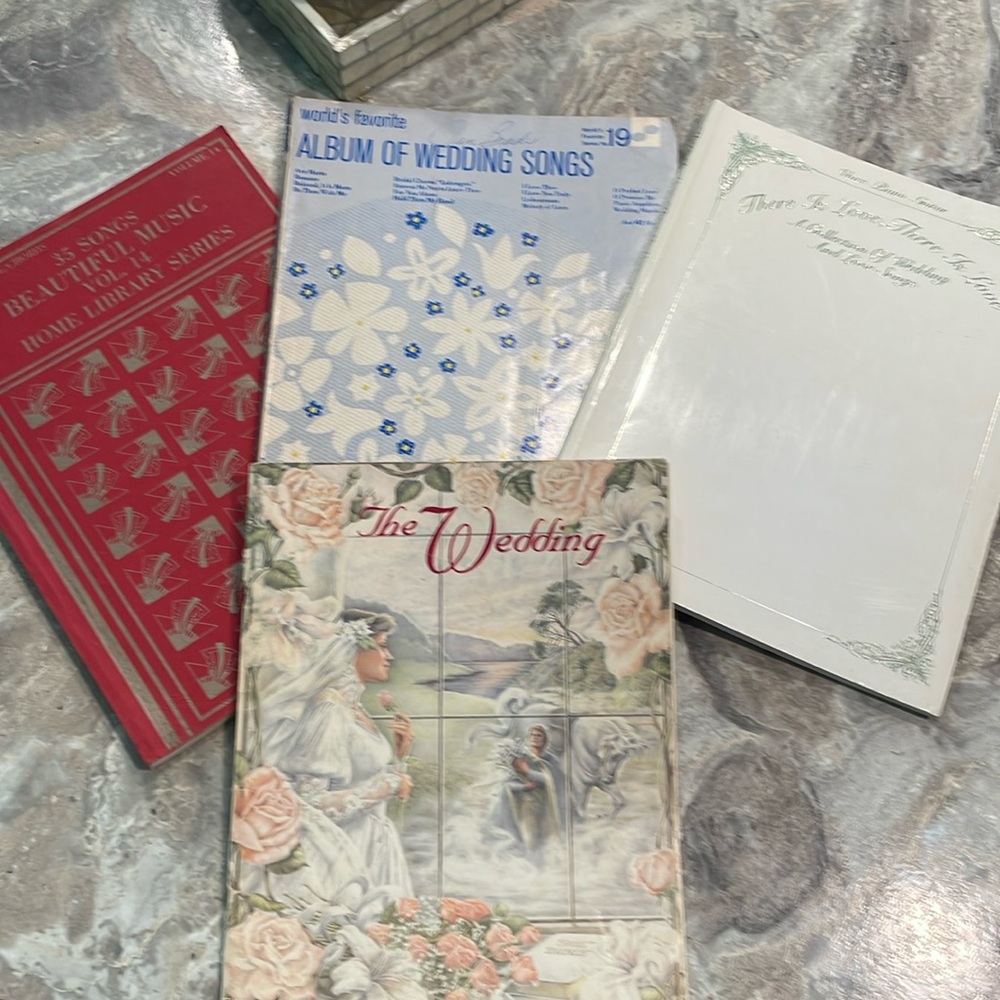 Music Books. Wedding (4 Vintage books)